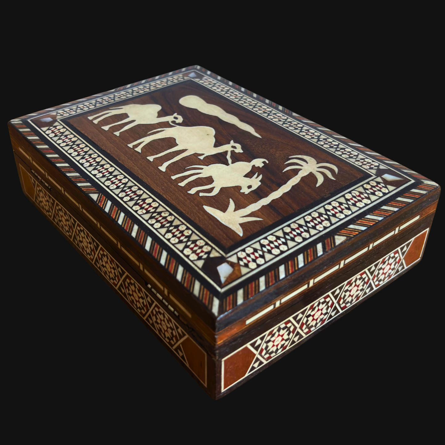 Vintage damaszener Mosaikbox aus den 1970er Jahren, Kamel-Motiv, handgefertigte syrische Erinnerungsbox