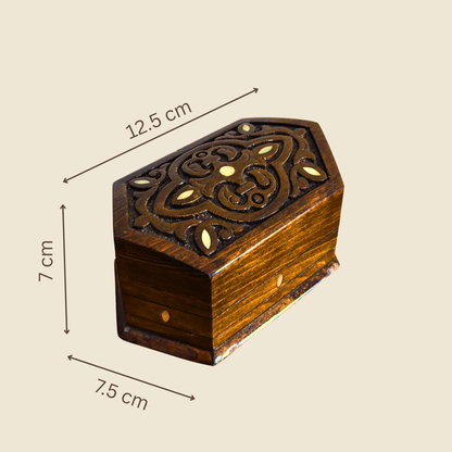 Handgeschnitzte Buchenholzbox – Perlmutt & Samtfutter im Zeitlosen Orientalischen Design