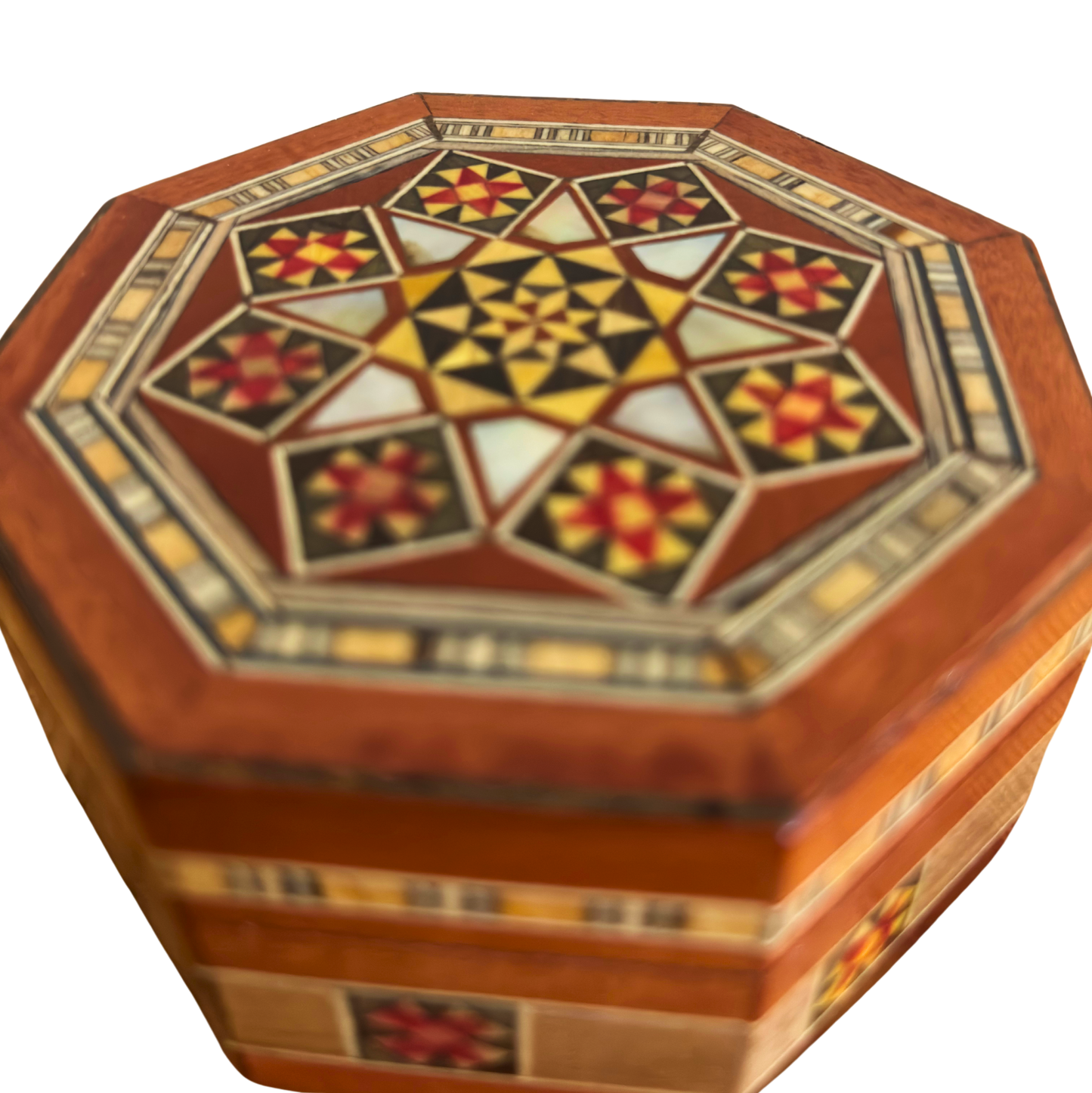 Achteckige damaszener Schmuck-Mosaikbox – handgefertigtes Holz mit Perlmutt-Einlegearbeit in warmem rustikalem Terrakotta