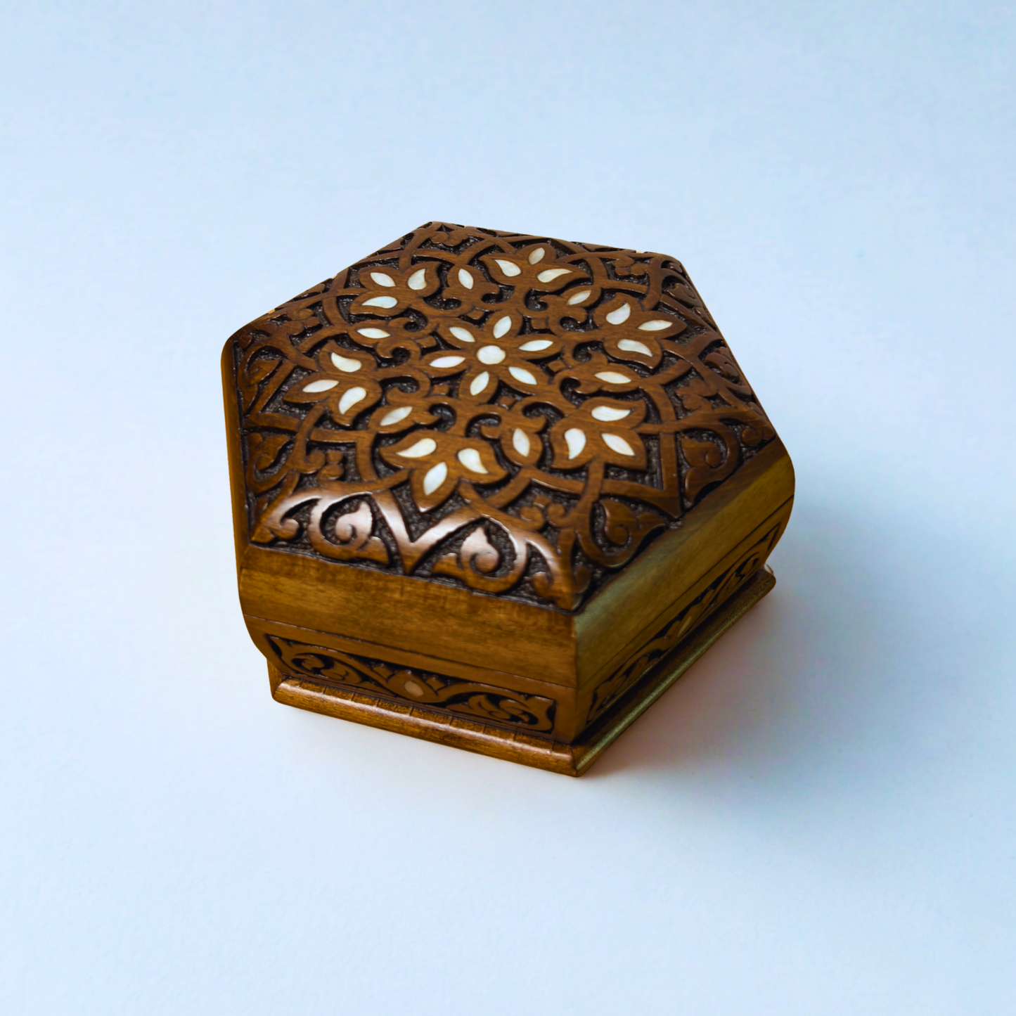 Handgefertigte Luxus-Schatulle aus Damaskus – Perlmutt & Samt