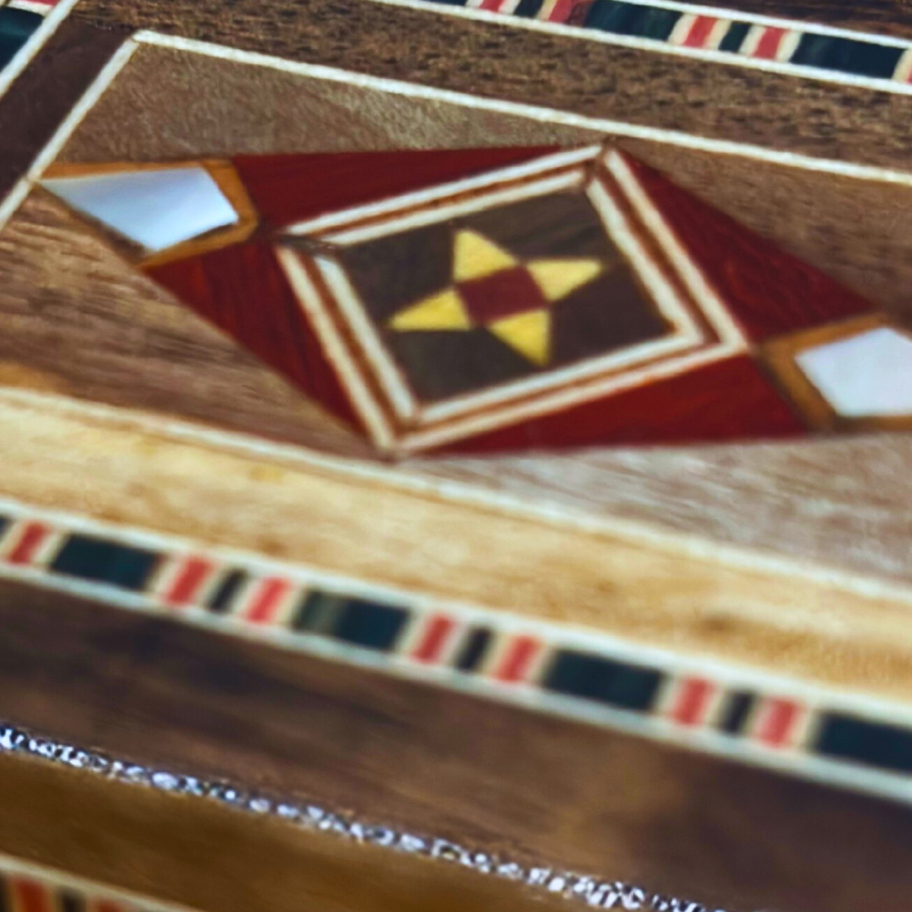 Scatola Porta Anello in Mosaico Artigianale di Damasco – Velluto