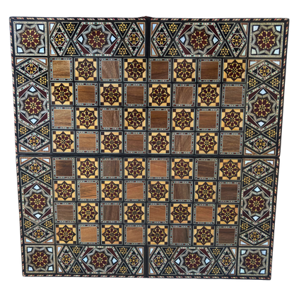 Handgefertigter Damascener Backgammon- & Schach-Tisch von Gaby Al Dayeh – Meisterwerk mit Perlmuttintarsien