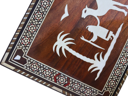 Seltene Vintage 1970 Kamelmosaikbox – Handgefertigte orientalische Damaszenerkunst mit Perleneinlage
