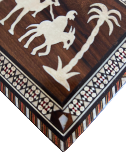 Vintage damaszener Mosaikbox aus den 1970er Jahren, Kamel-Motiv, handgefertigte syrische Erinnerungsbox

